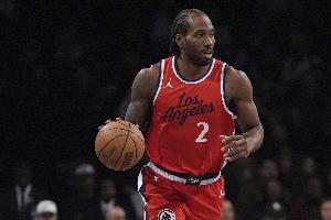 米乐官方网站-对位状元不好打！小卡上半场12中3&amp;三分3中0 仅得6分4板另有2失误