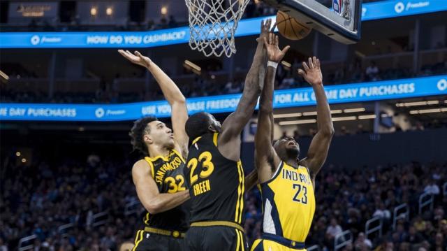 1712466703920040198.png 米乐-勇士尝试新内线组合收奇效,新秀护筐解放“追梦”