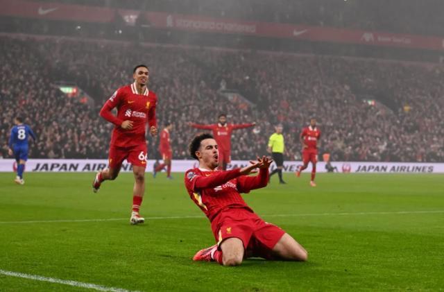 米乐m6-【英超】萨拉赫哈克波破门，利物浦3比1逆转莱斯特城