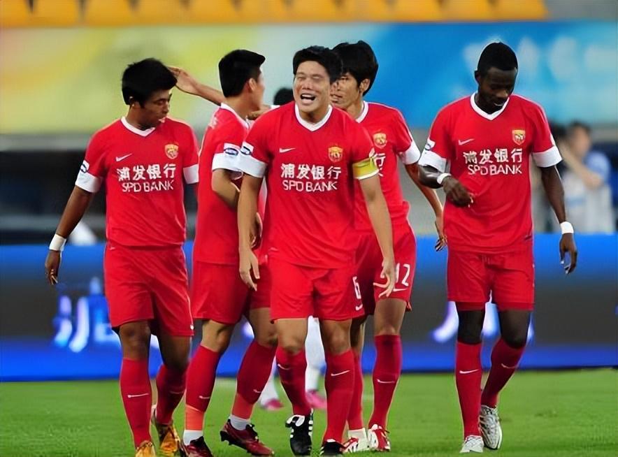 好消息！横滨水手核心有望成上港冬训外援首签，未来以官宣为准