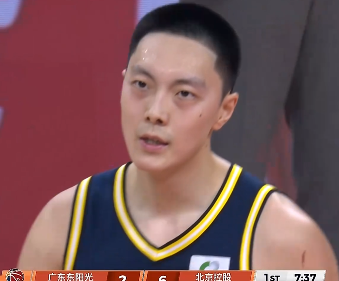 米乐官方网站-广东被做局了？胡明轩、徐昕无缘全明星首发，广东系球员全员出局